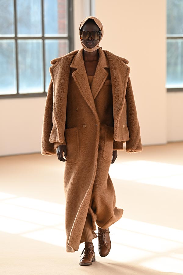 Maxmara Runway Look 001 Max Mara Maxmara Runway Look 001 Max Mara