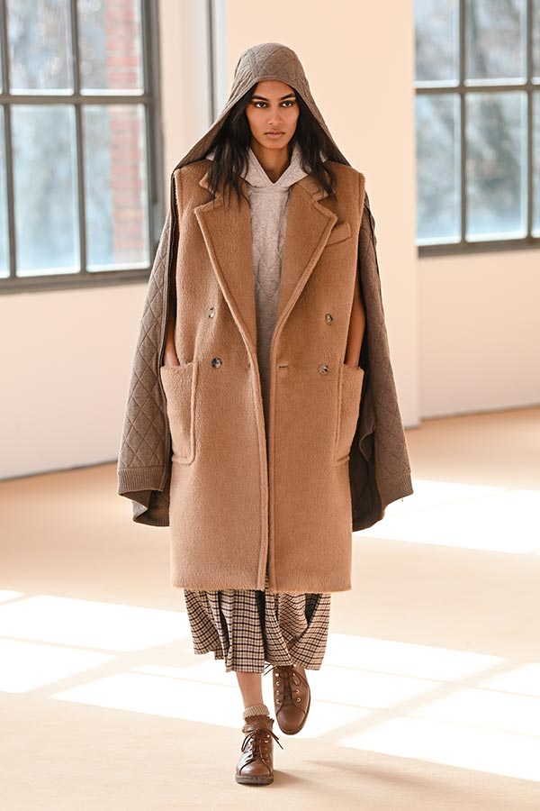 Maxmara Runway Look 022 Max Mara Maxmara Runway Look 022 Max Mara