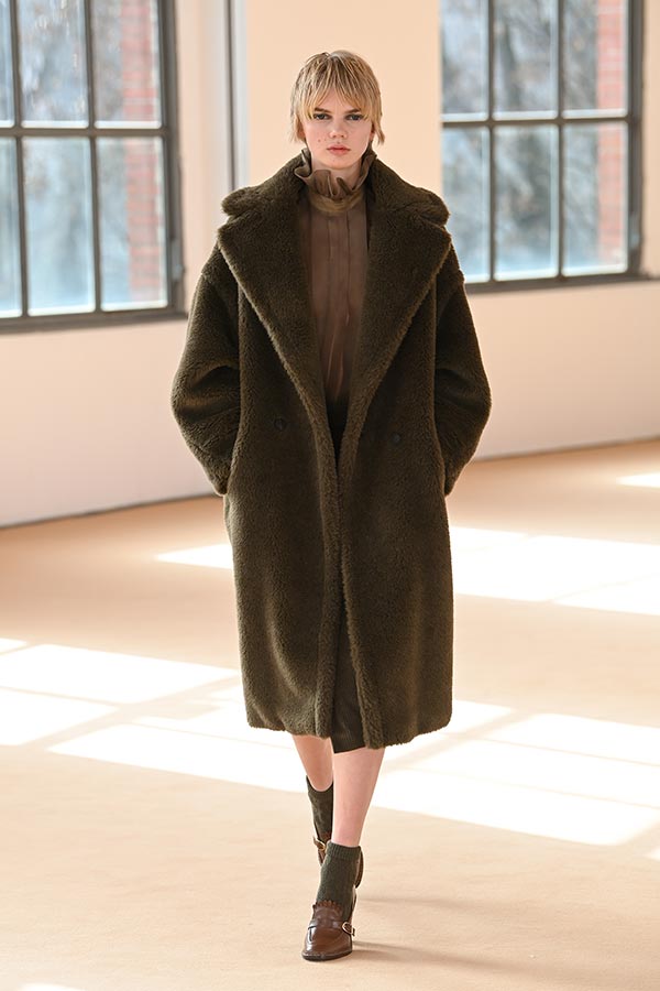 Maxmara Runway Look 028 Max Mara Maxmara Runway Look 028 Max Mara