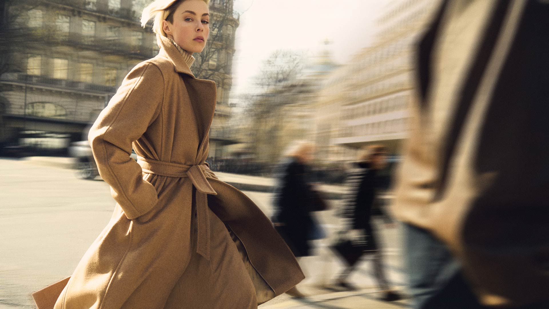 Manuela Max Mara